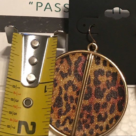 Two Pair of Fashion Leopard Print Dangle Earrings - Picture 13 of 13